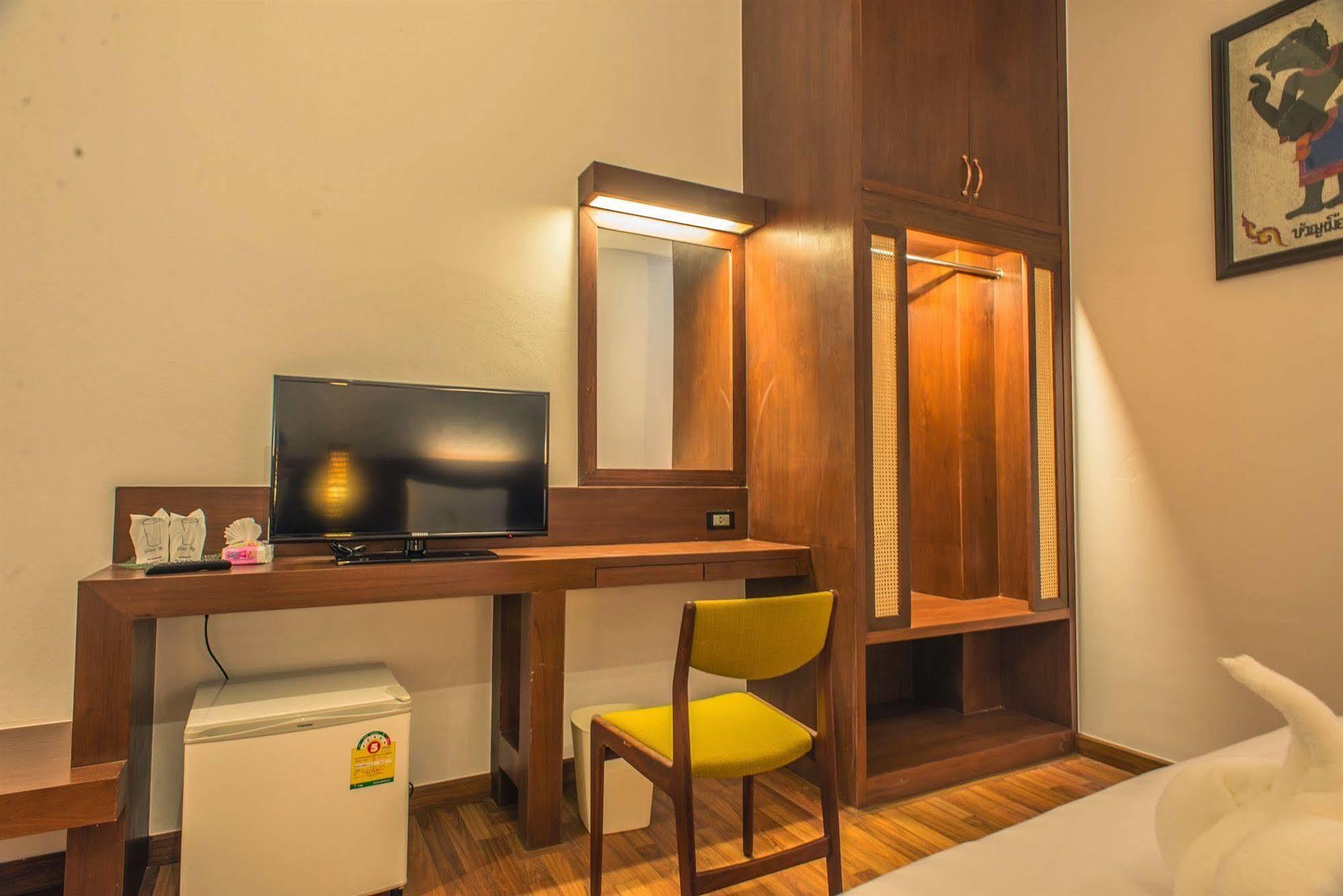 Jingjit Hotel Krabi town Exterior foto